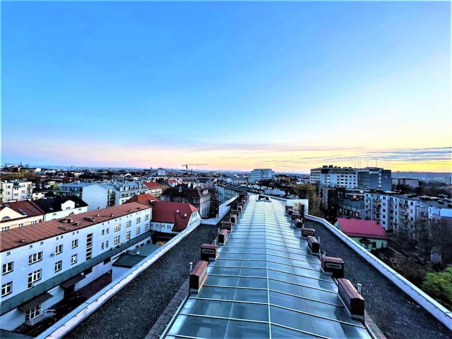 Exclusive Penthouse Near Citycenter 120M2 +Netflix Krasków Εξωτερικό φωτογραφία