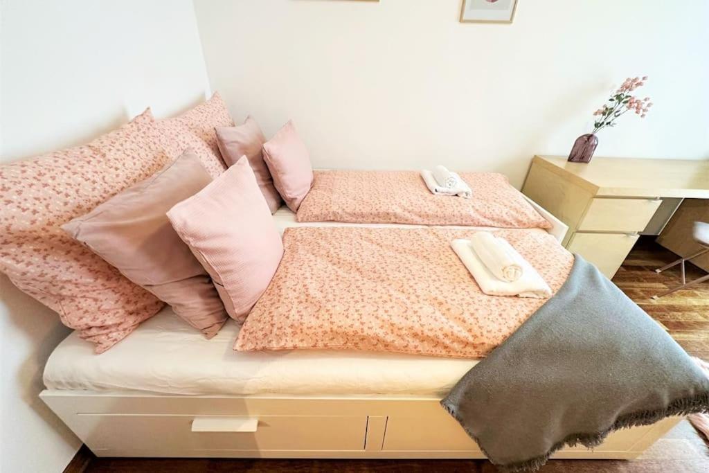 Exclusive Penthouse Near Citycenter 120M2 +Netflix Krasków Εξωτερικό φωτογραφία