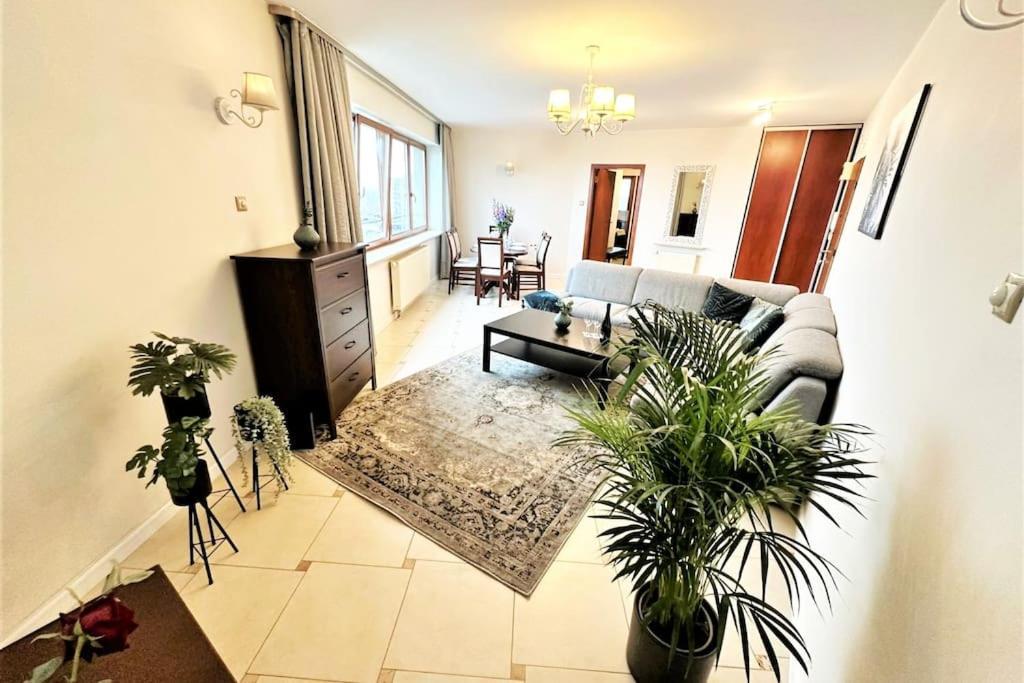 Exclusive Penthouse Near Citycenter 120M2 +Netflix Krasków Εξωτερικό φωτογραφία