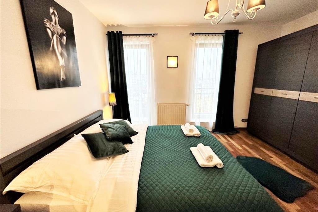 Exclusive Penthouse Near Citycenter 120M2 +Netflix Krasków Εξωτερικό φωτογραφία